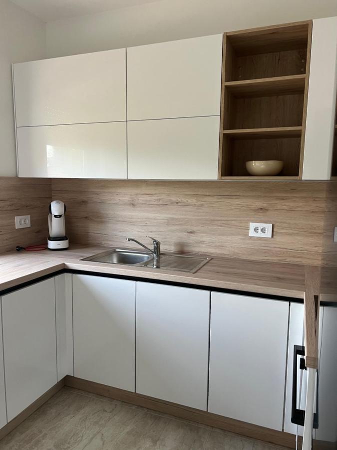 Modern Home Ula Бртонигла Екстер'єр фото